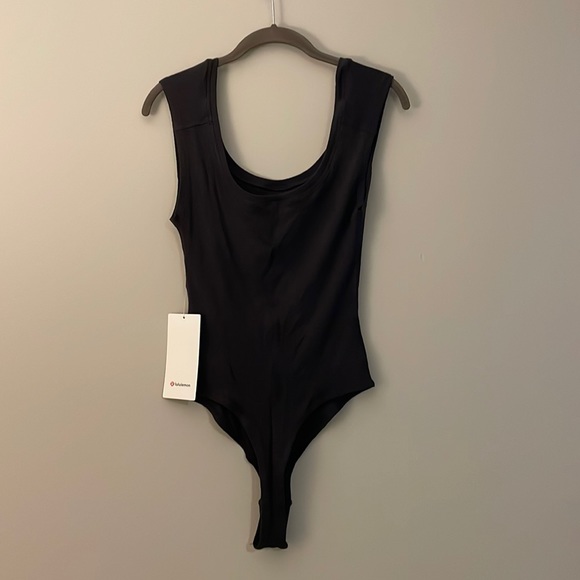 lululemon LA Scoop Neck Bodysuit - Picture 3 of 5
